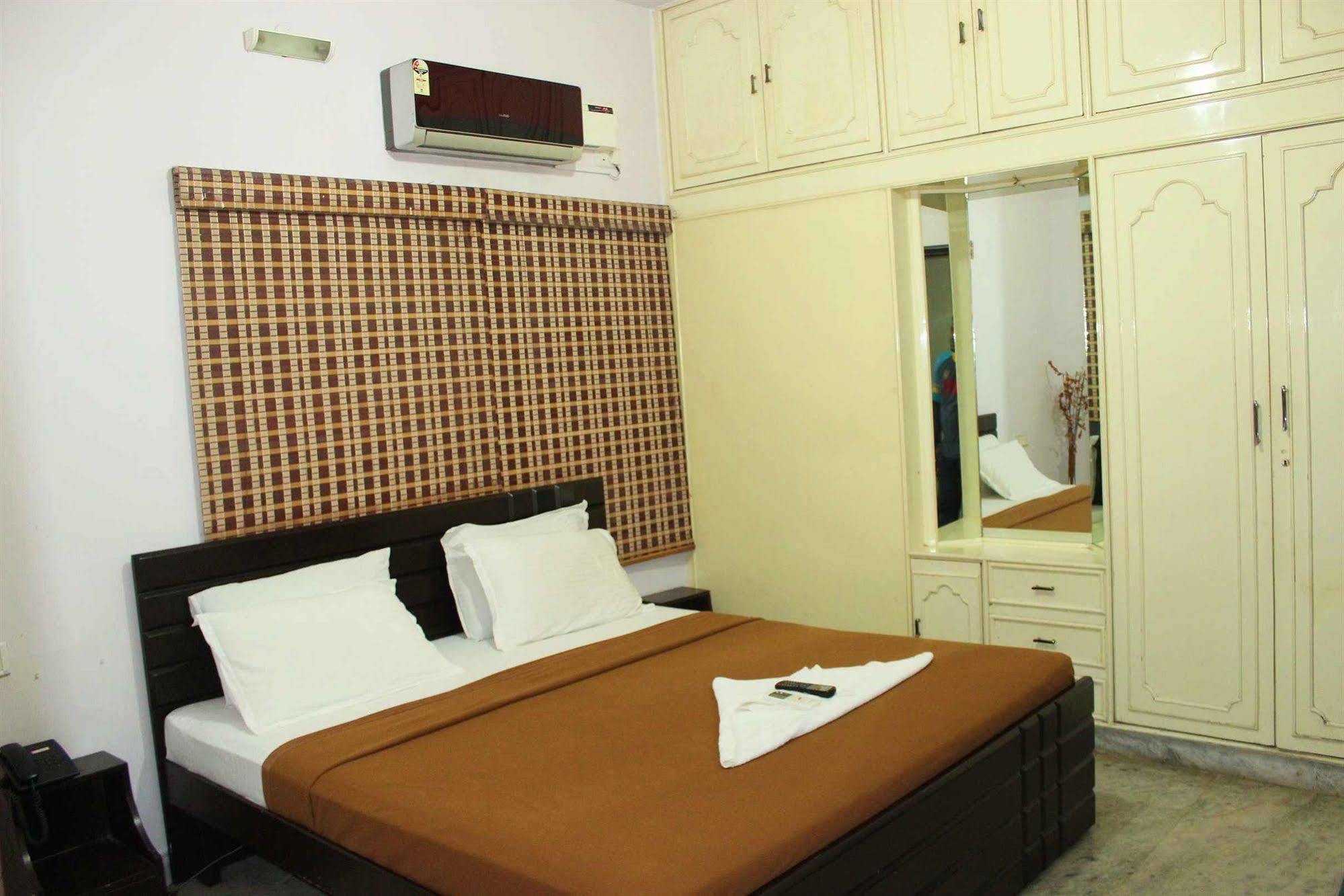 The New Casablanca Boutique Hotel Μπανγκαλόρ Εξωτερικό φωτογραφία